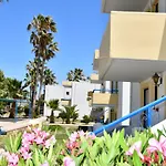 1-bedroom Olympia At Lambi Apartamento
